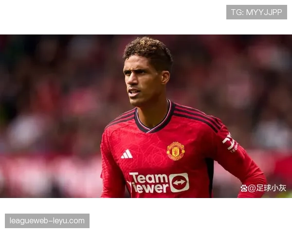 瓦拉内防守站位解析:核心作用助力球队稳固后防线 瓦拉内防守站位解析:核心作用助力球队稳固后防线