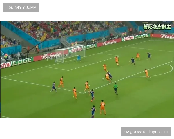 日本队世界杯精彩瞬间彰显团队精神，表现亮眼引全球关注