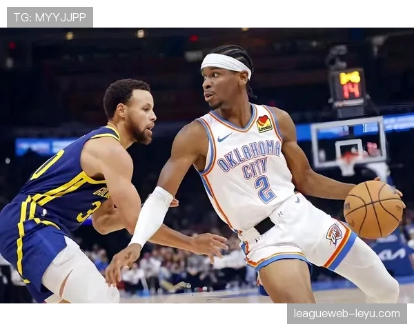 亚历山大无球跑动效率提升，主导雷霆进攻体系