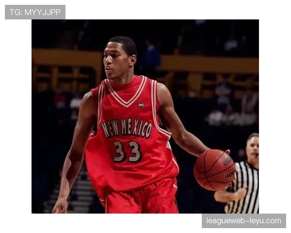 丹尼·格兰杰突破拉开进攻空间显著提升球队得分效率